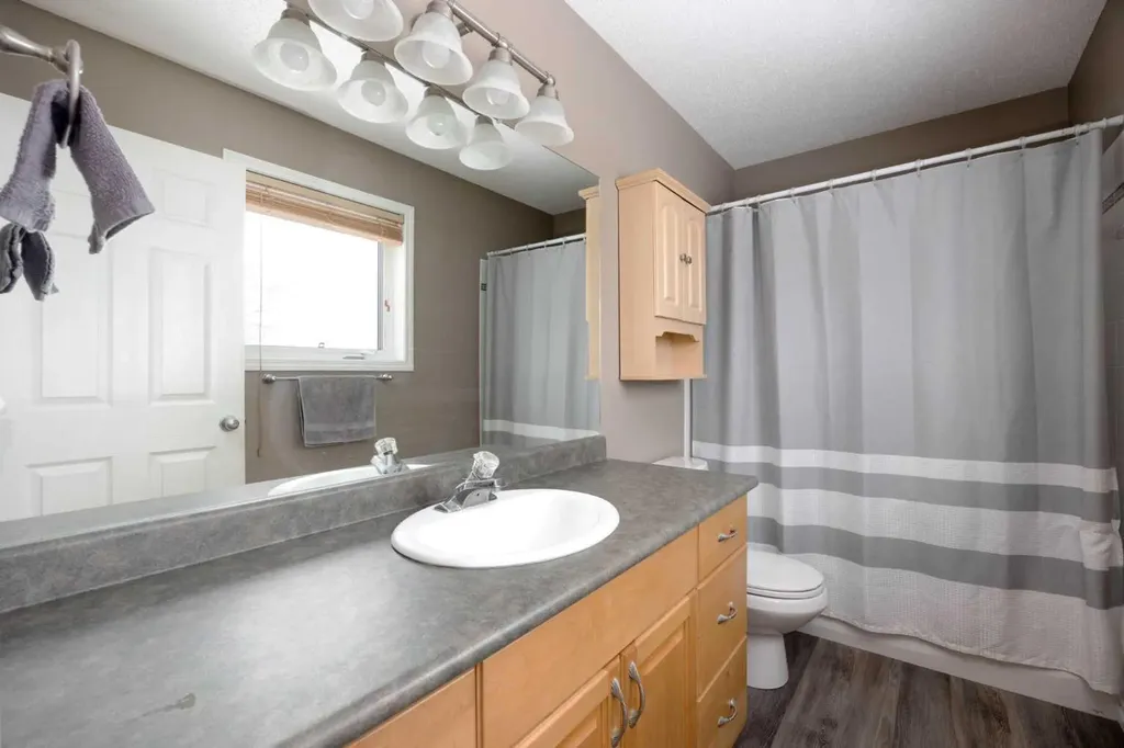 196 Shetland Garden Fort Mcmurray AB T9H 5M5