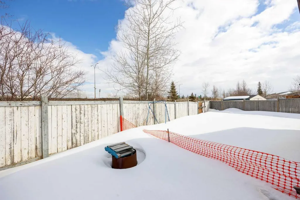 196 Shetland Garden Fort Mcmurray AB T9H 5M5