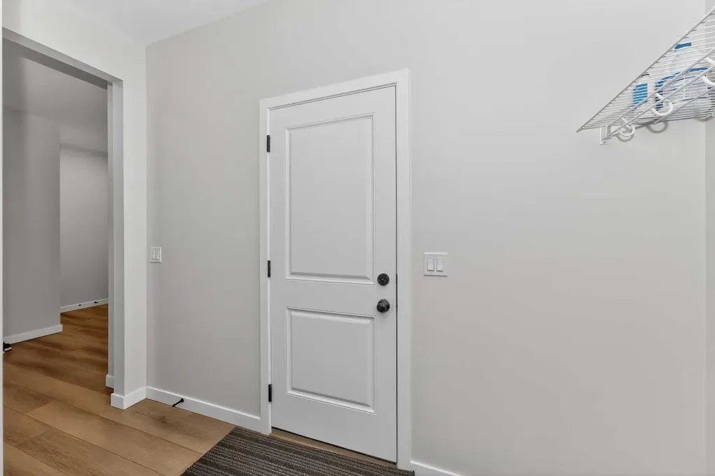 1173 Chinook Gate Bay SW Airdrie AB T4B 5J2