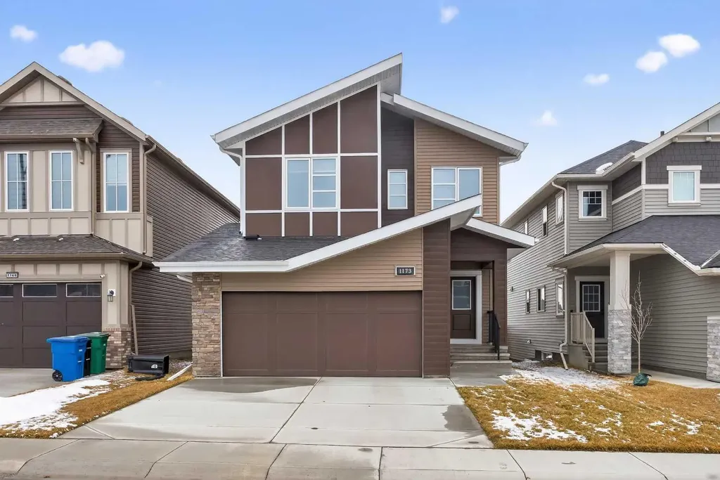 1173 Chinook Gate Bay SW Airdrie AB T4B 5J2
