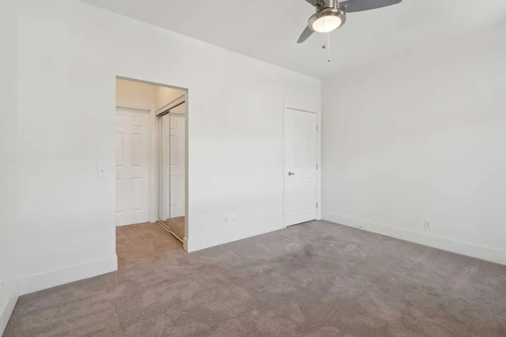 3650 Marda Link SW Calgary AB T2T 6G9