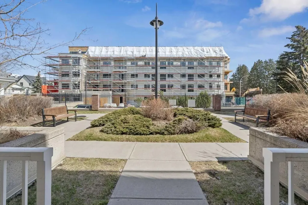3650 Marda Link SW Calgary AB T2T 6G9