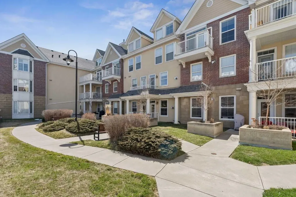 3650 Marda Link SW Calgary AB T2T 6G9