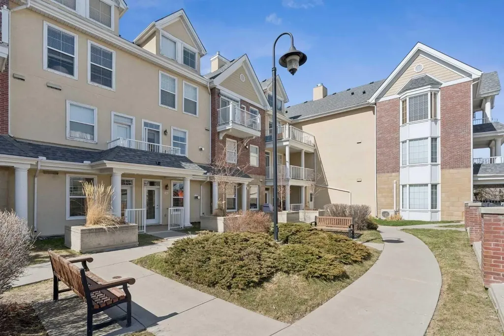 3650 Marda Link SW Calgary AB T2T 6G9