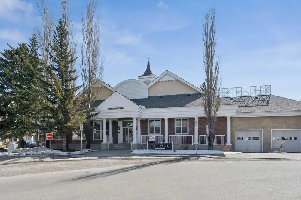 3650 Marda Link SW Calgary AB T2T 6G9