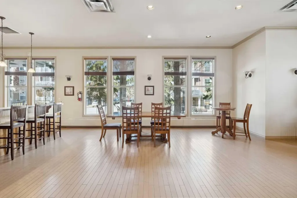 3650 Marda Link SW Calgary AB T2T 6G9