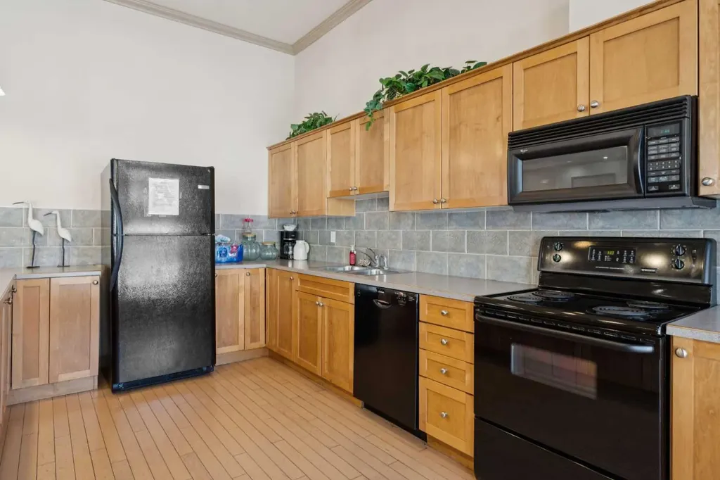 3650 Marda Link SW Calgary AB T2T 6G9