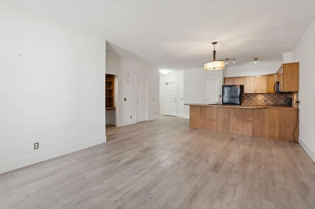 3650 Marda Link SW Calgary AB T2T 6G9