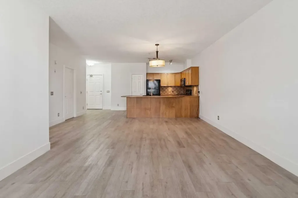 3650 Marda Link SW Calgary AB T2T 6G9
