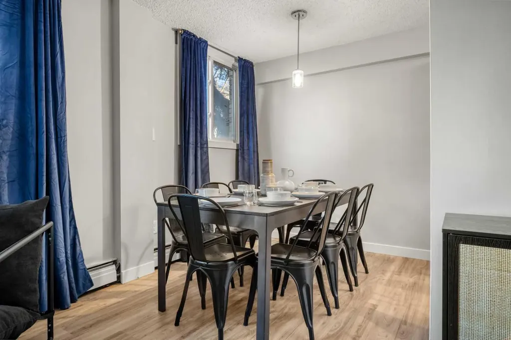 313 20 Avenue SW Calgary AB T2S 0E6