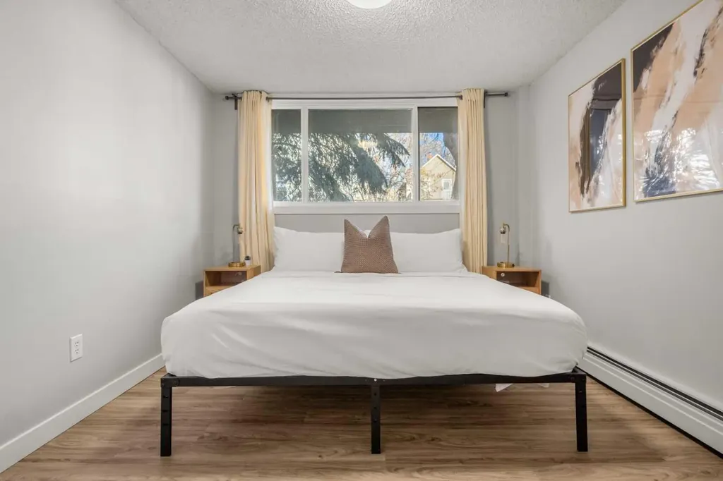 313 20 Avenue SW Calgary AB T2S 0E6