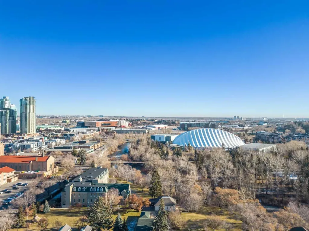 313 20 Avenue SW Calgary AB T2S 0E6