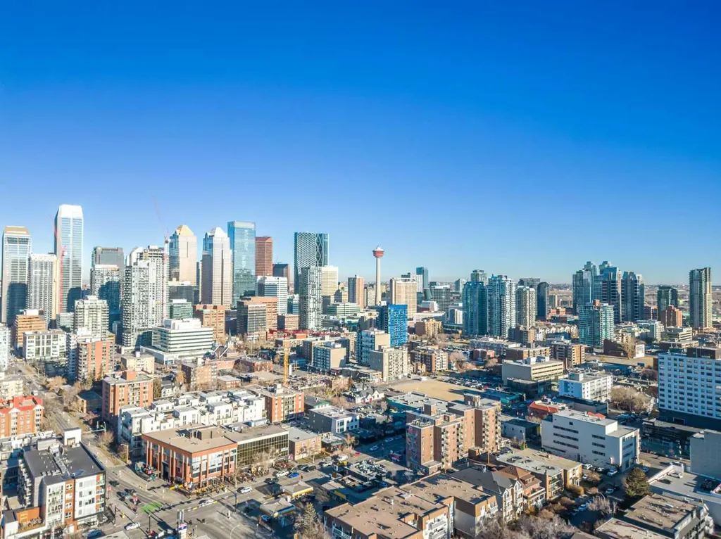 313 20 Avenue SW Calgary AB T2S 0E6