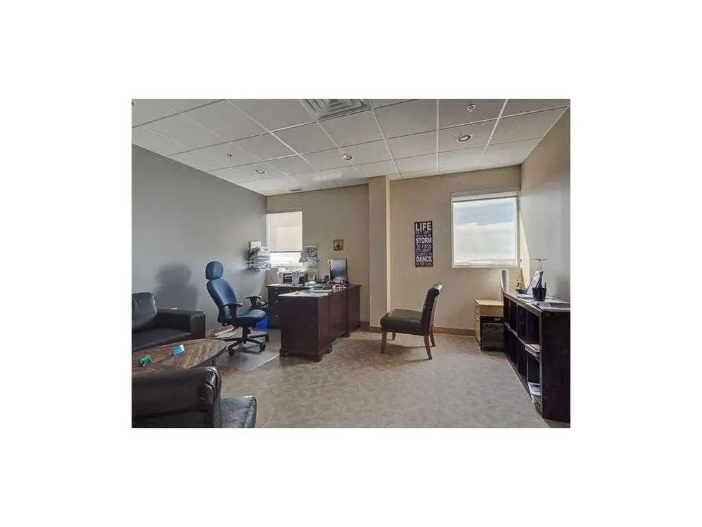 52 Gateway Drive NE Airdrie AB T4B 0J6