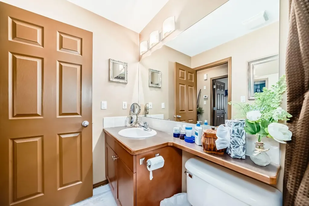 493 Squamish Lane W Lethbridge AB T1K 7W7