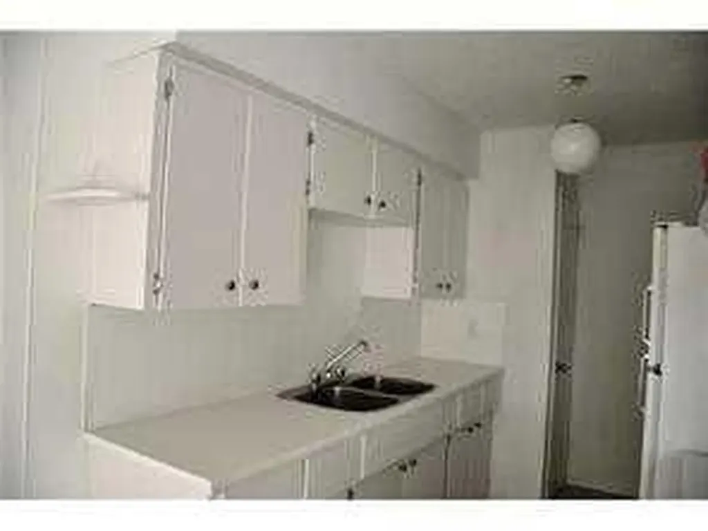 6147 Buckthorn Road NW Calgary AB T2K2Z2