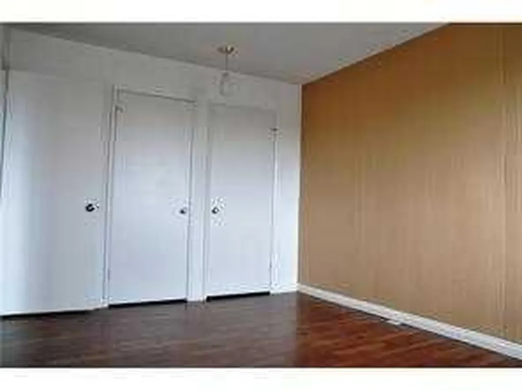 6147 Buckthorn Road NW Calgary AB T2K2Z2