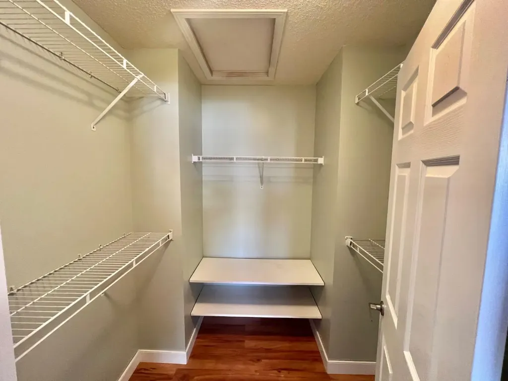 123 Country Hills Villas NW Calgary AB T3K 4S8