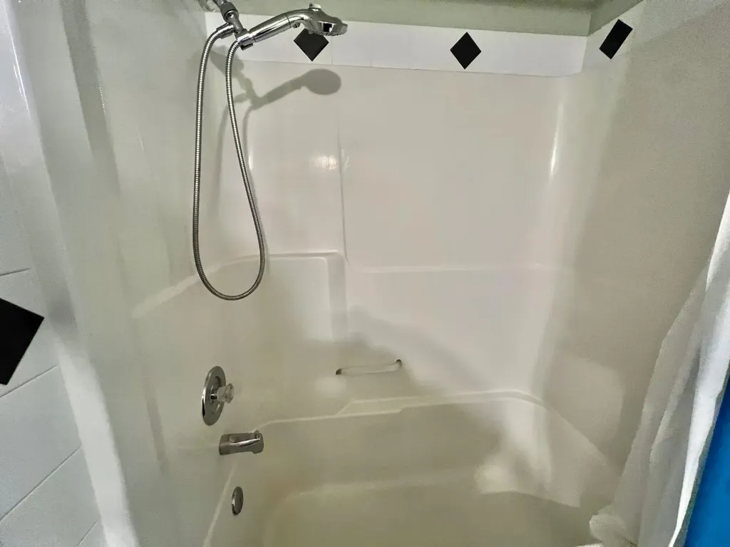 123 Country Hills Villas NW Calgary AB T3K 4S8