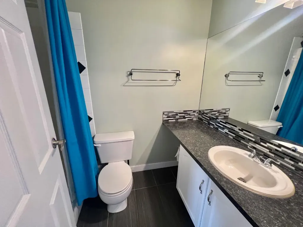 123 Country Hills Villas NW Calgary AB T3K 4S8