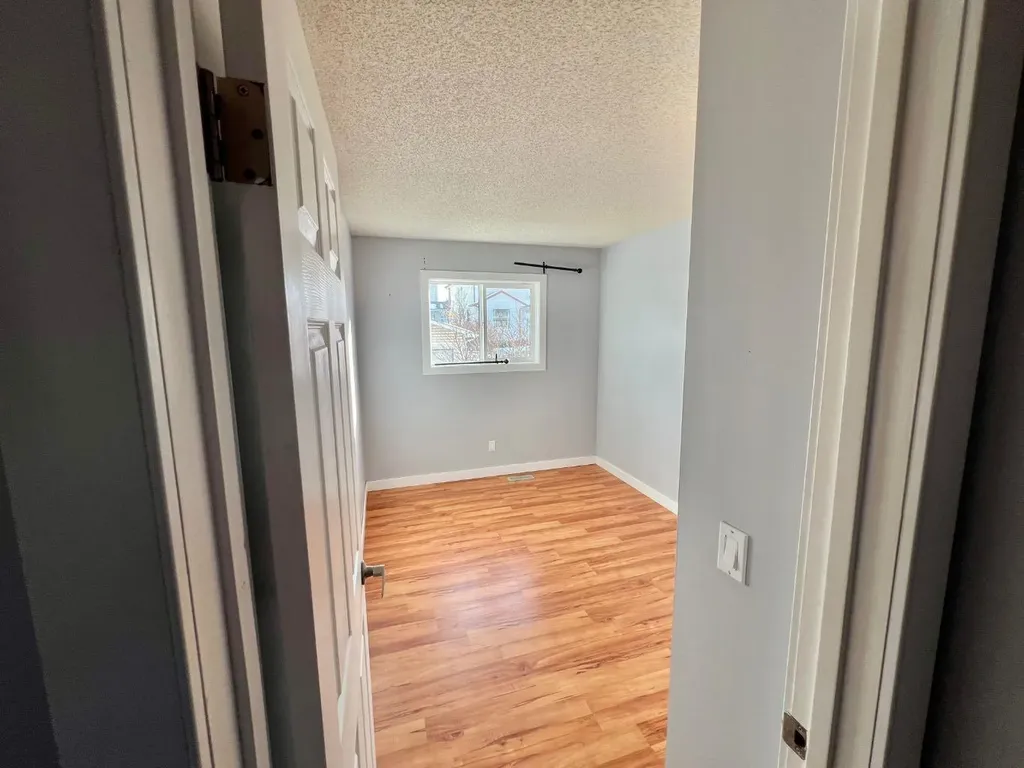 123 Country Hills Villas NW Calgary AB T3K 4S8