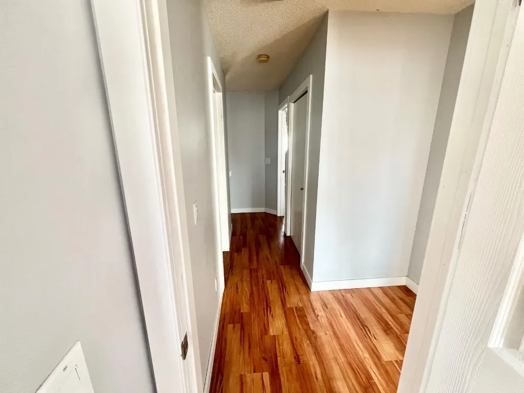 123 Country Hills Villas NW Calgary AB T3K 4S8
