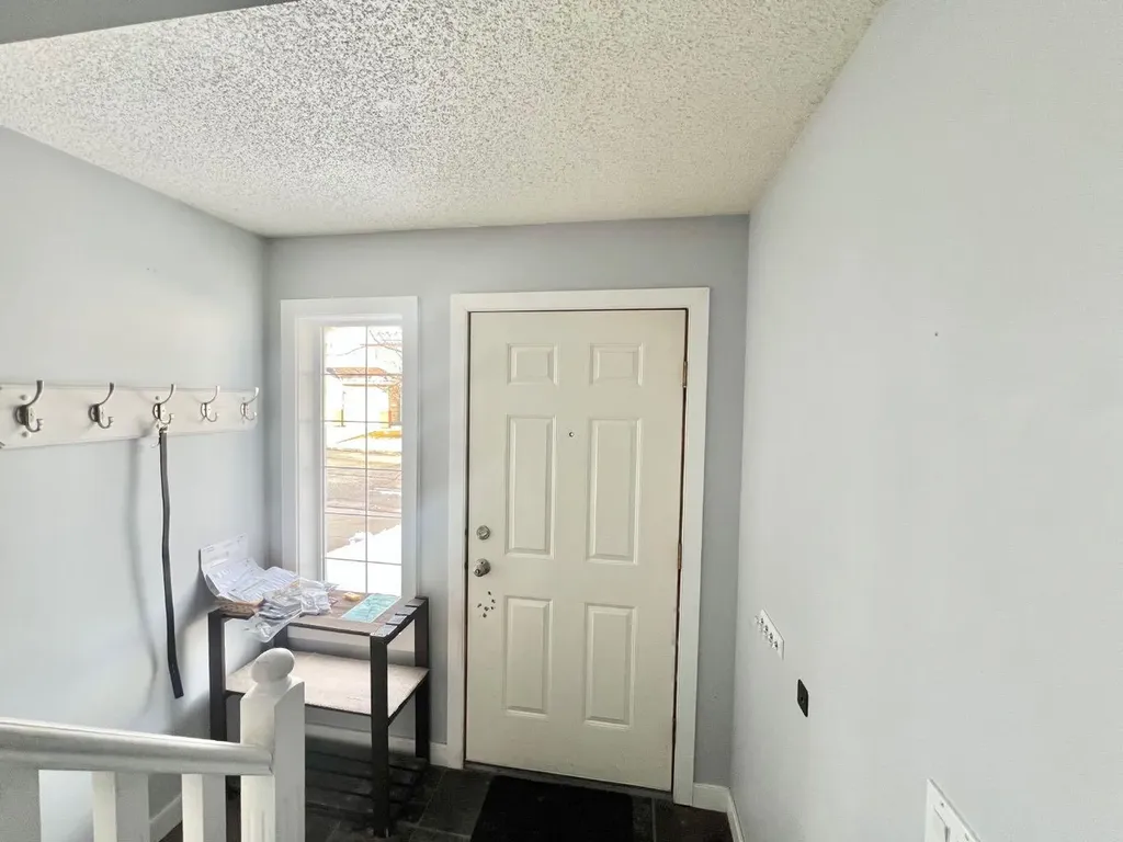 123 Country Hills Villas NW Calgary AB T3K 4S8