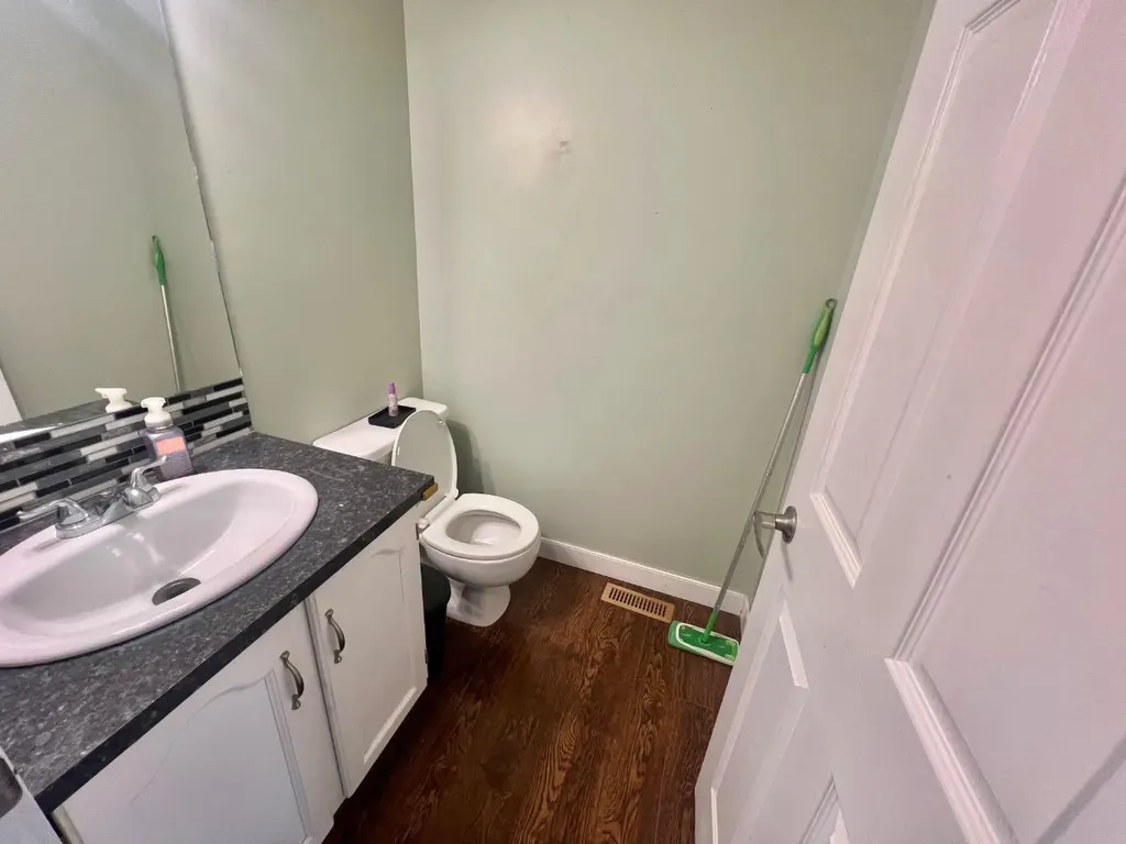 123 Country Hills Villas NW Calgary AB T3K 4S8