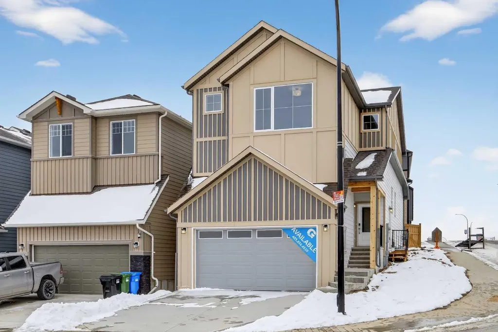 67 Versant Way SW Calgary AB T3M 4A4