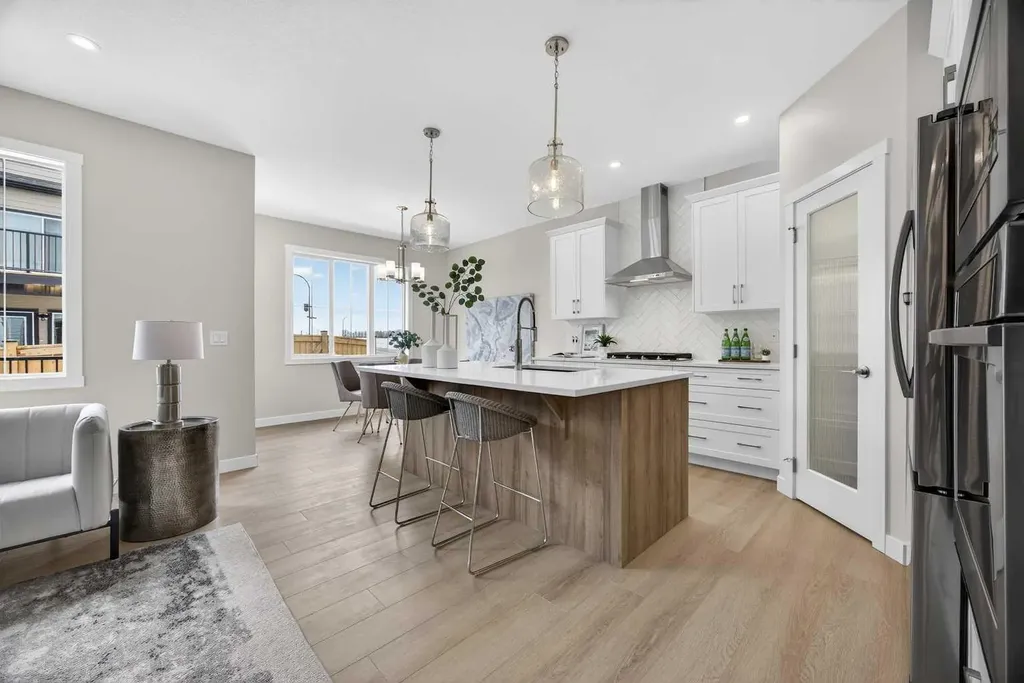 67 Versant Way SW Calgary AB T3M 4A4