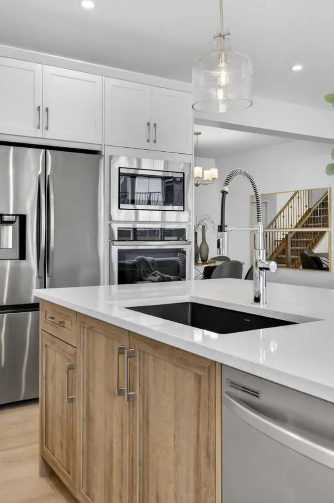 67 Versant Way SW Calgary AB T3M 4A4