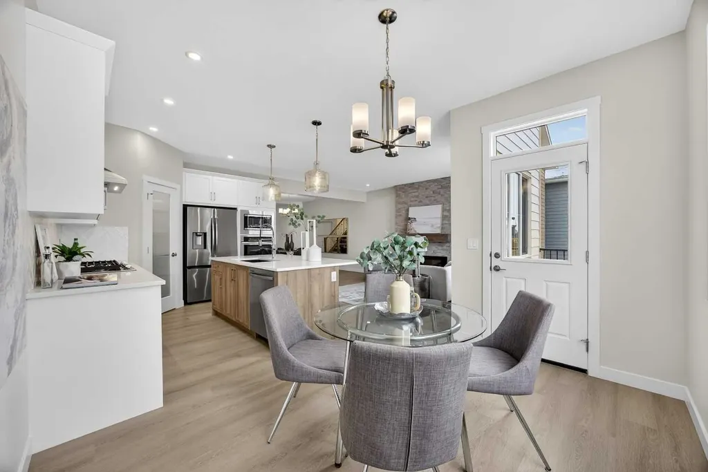 67 Versant Way SW Calgary AB T3M 4A4