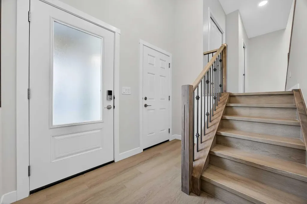 67 Versant Way SW Calgary AB T3M 4A4