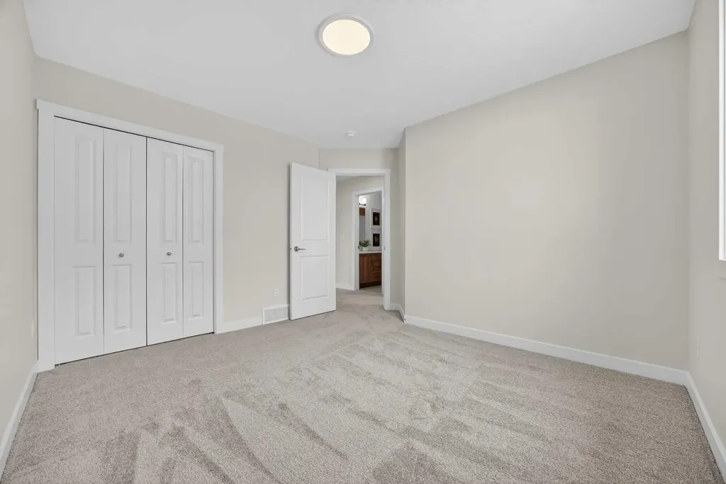 67 Versant Way SW Calgary AB T3M 4A4