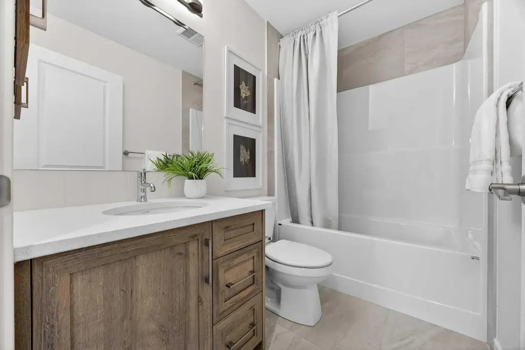 67 Versant Way SW Calgary AB T3M 4A4