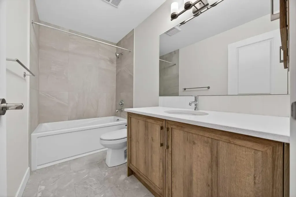 67 Versant Way SW Calgary AB T3M 4A4