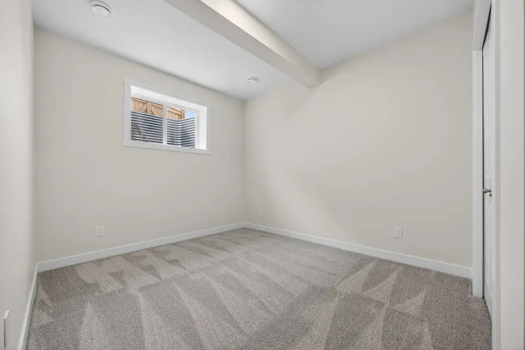 67 Versant Way SW Calgary AB T3M 4A4