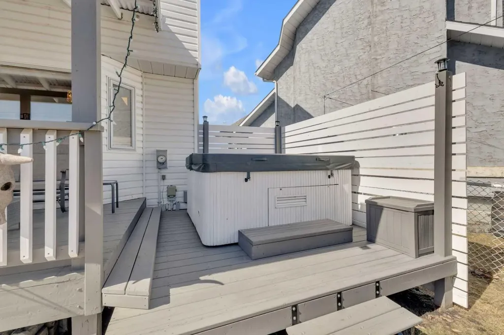 6134 52 Street Close Ponoka AB T4J 1E8