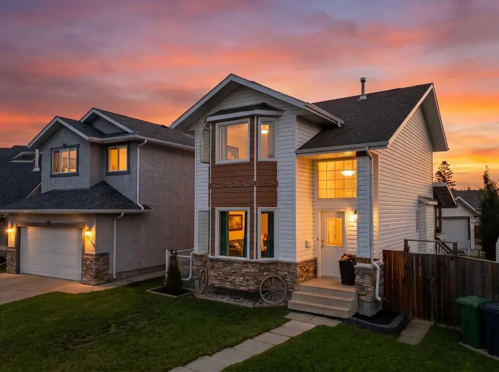 6134 52 Street Close Ponoka AB T4J 1E8