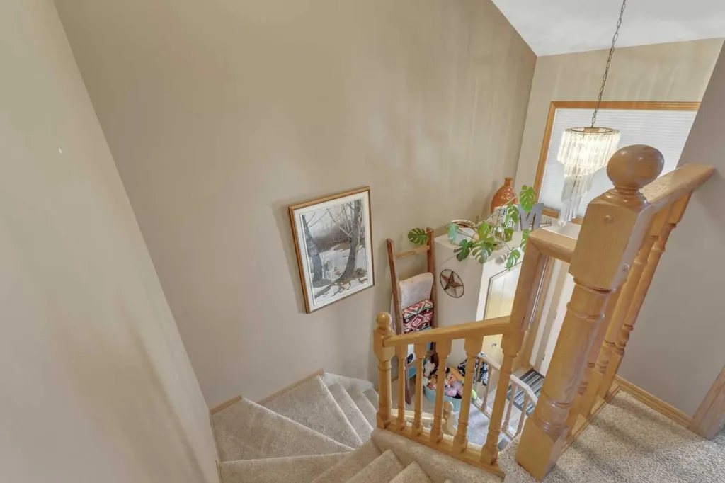 6134 52 Street Close Ponoka AB T4J 1E8