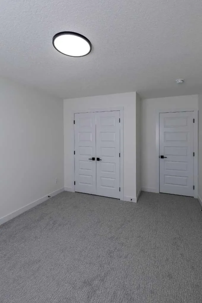 178 Lakewood Crescent Strathmore AB T0J 1Y0