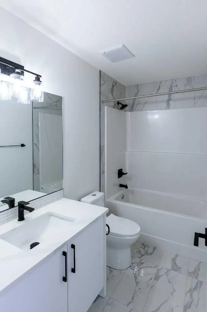 178 Lakewood Crescent Strathmore AB T0J 1Y0