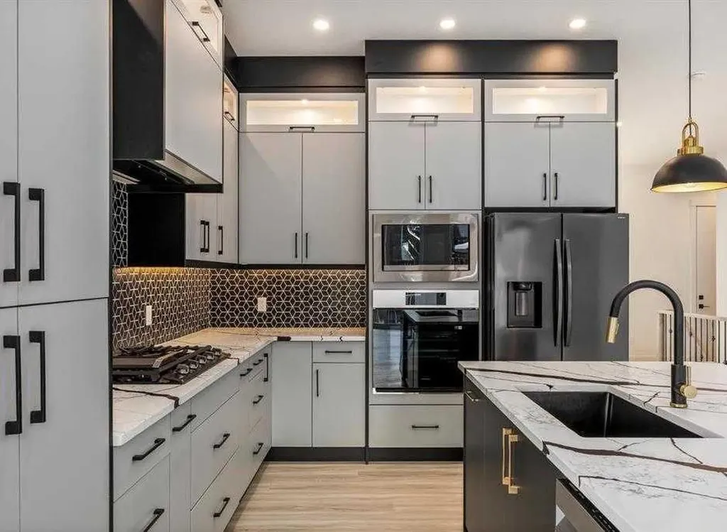 178 Lakewood Crescent Strathmore AB T0J 1Y0