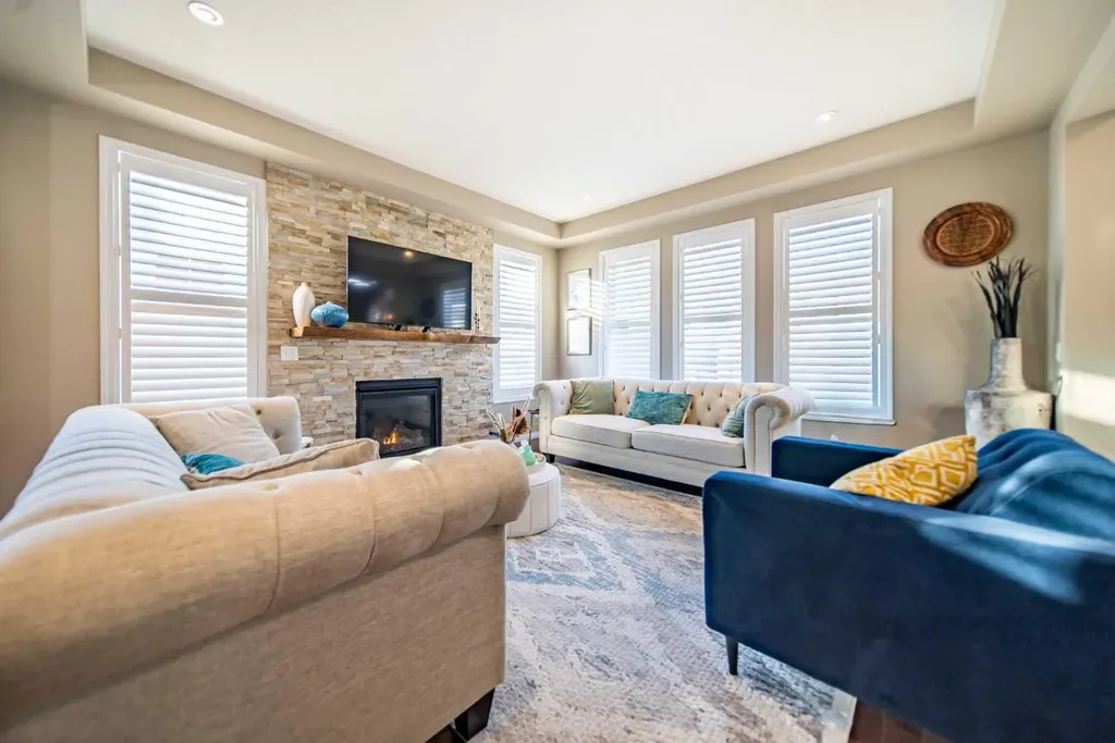 503 Windbrook Heights SW Airdrie AB T4B3X2