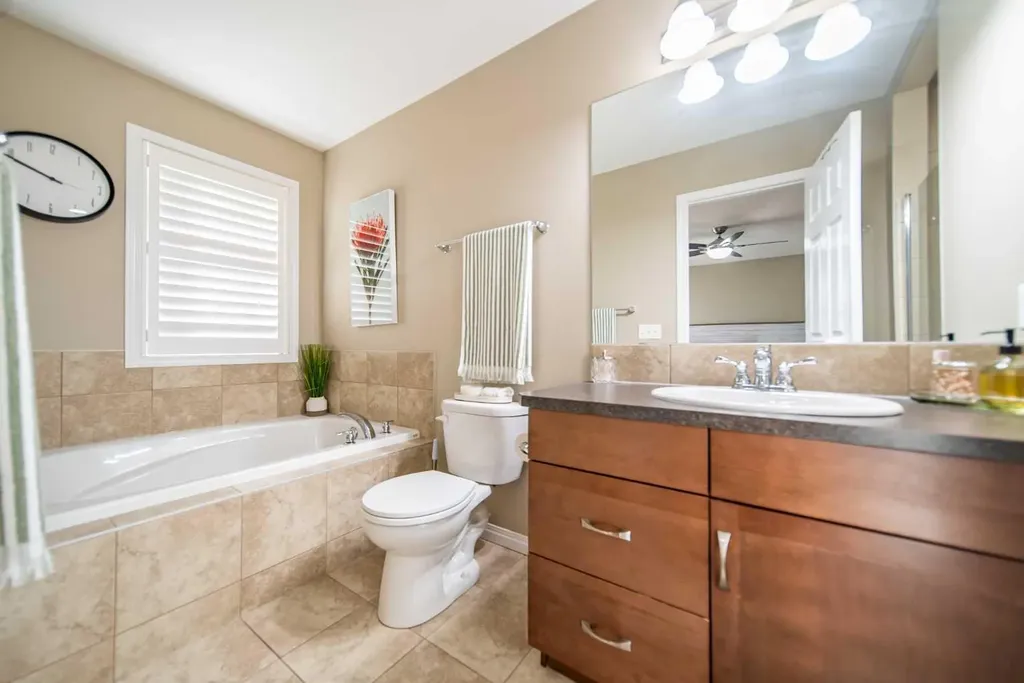 503 Windbrook Heights SW Airdrie AB T4B3X2