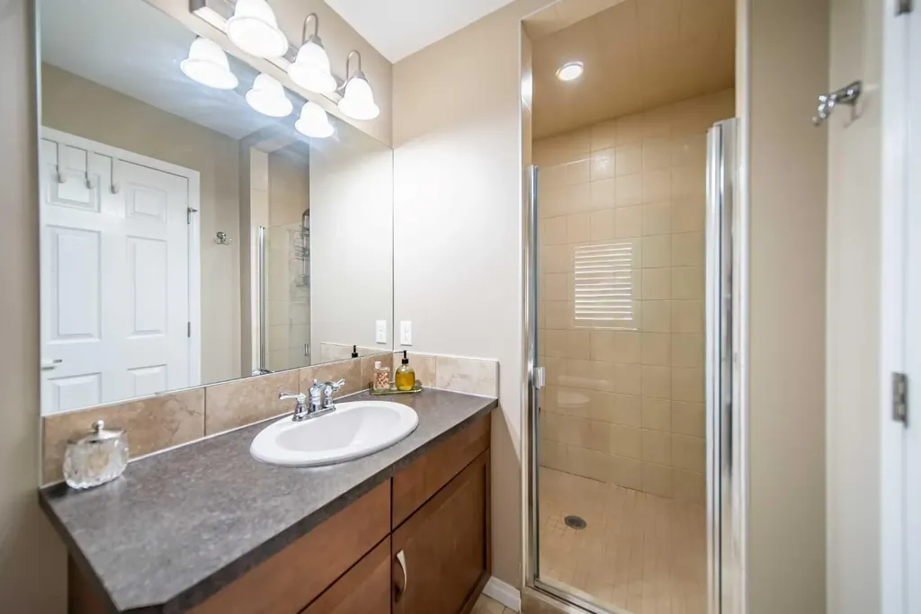 503 Windbrook Heights SW Airdrie AB T4B3X2