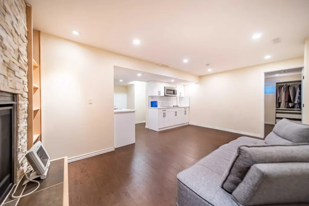 503 Windbrook Heights SW Airdrie AB T4B3X2