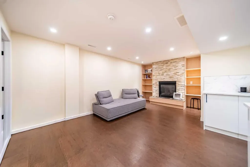 503 Windbrook Heights SW Airdrie AB T4B3X2