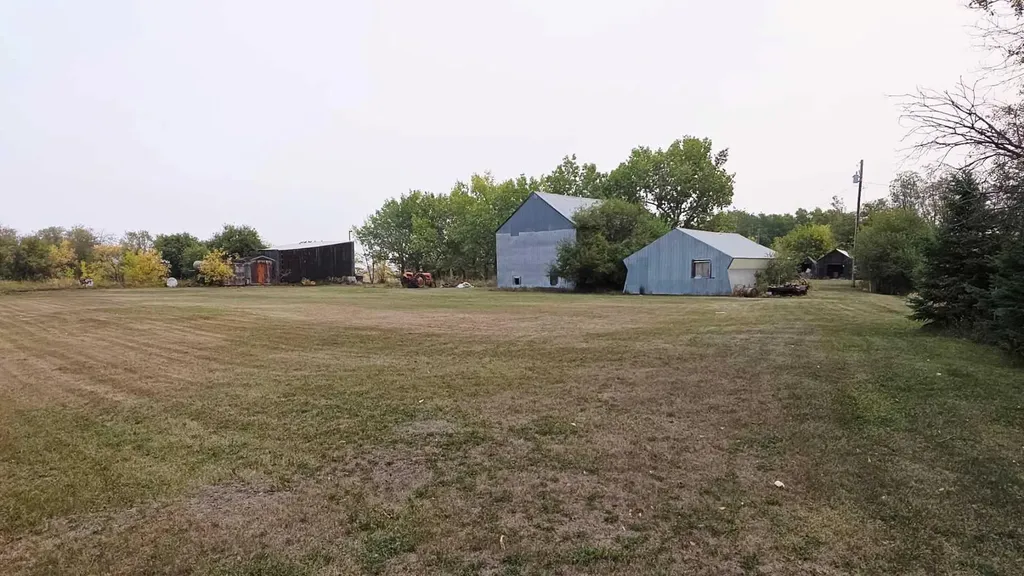 81404 Rr223 Rural Northern Sunrise County AB T8S1S4