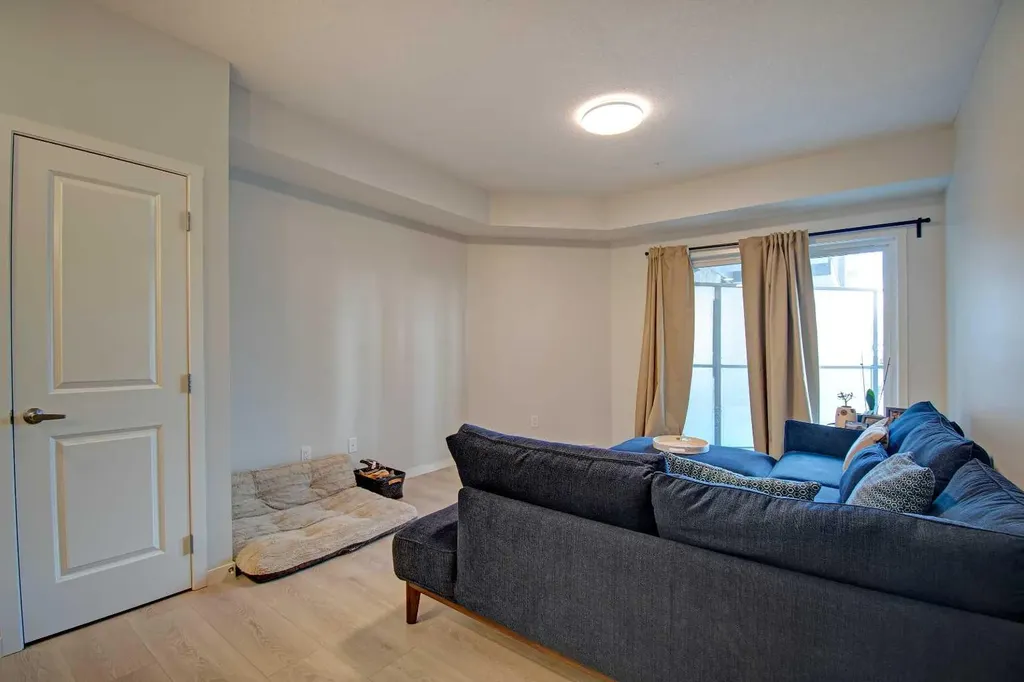 20295 Seton Way SE Calgary AB T3M 3Y9